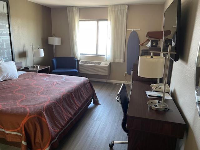 Motel Super 8 By Wyndham Alton Exterior foto
